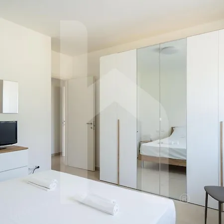 Apartment Homiday - Merope Pineto