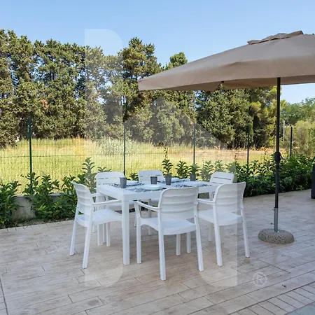 Homiday - Merope Apartment