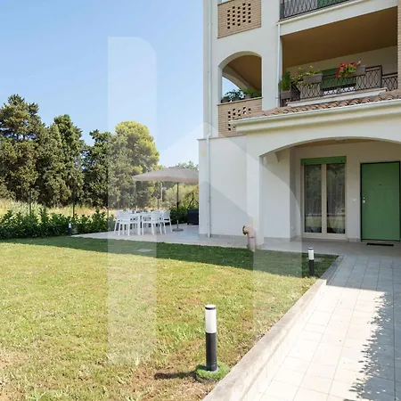 Homiday - Merope Apartment *