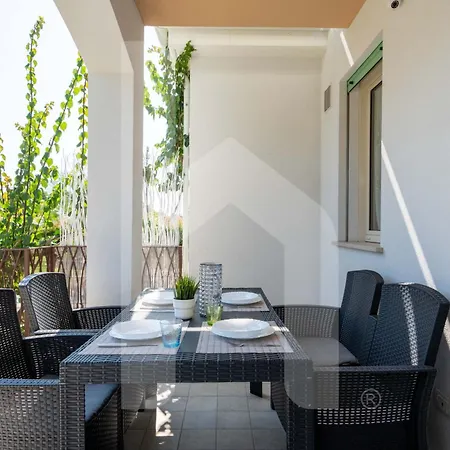 Homiday - Merope 아파트 피네토