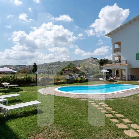 Homiday - Merope * Pineto