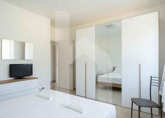 Апартаменты Homiday - Merope Пинето