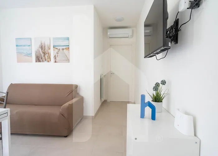 Апартаменты Homiday - Merope *