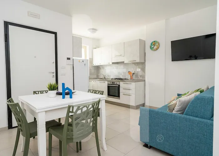 Апартаменты Homiday - Merope *