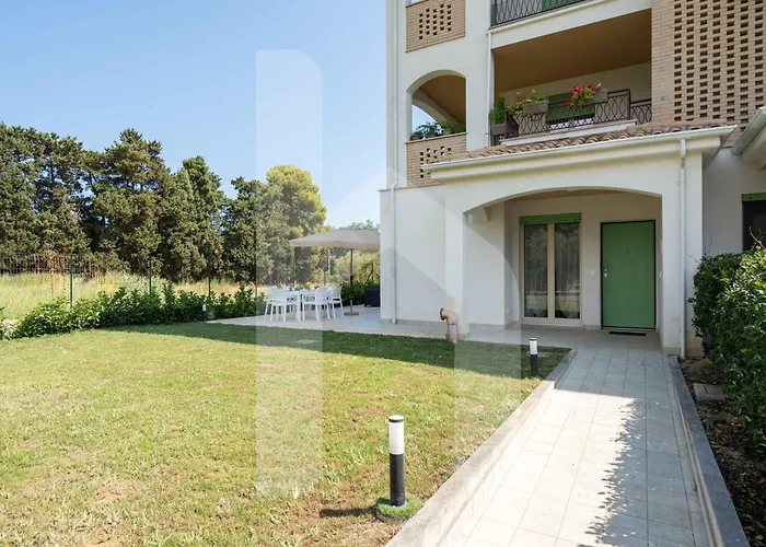 Homiday - Merope Апартаменты *